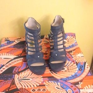 New Guess Wedges Size 12 M